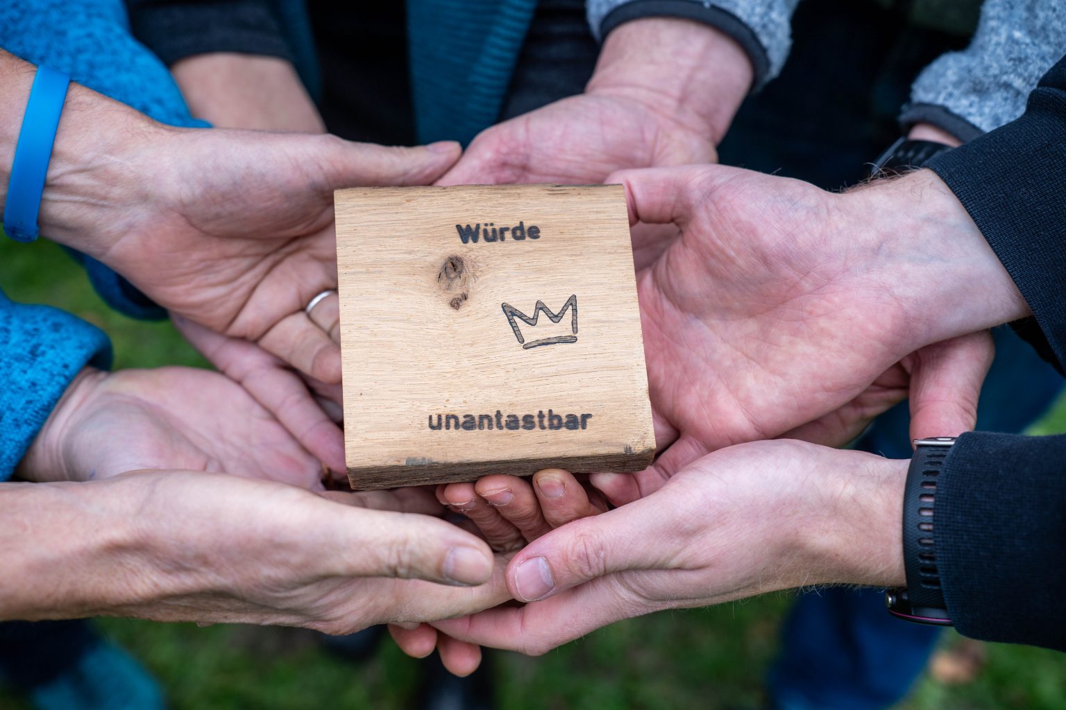 Verein für Menschenwürde und Demokratie e.V.